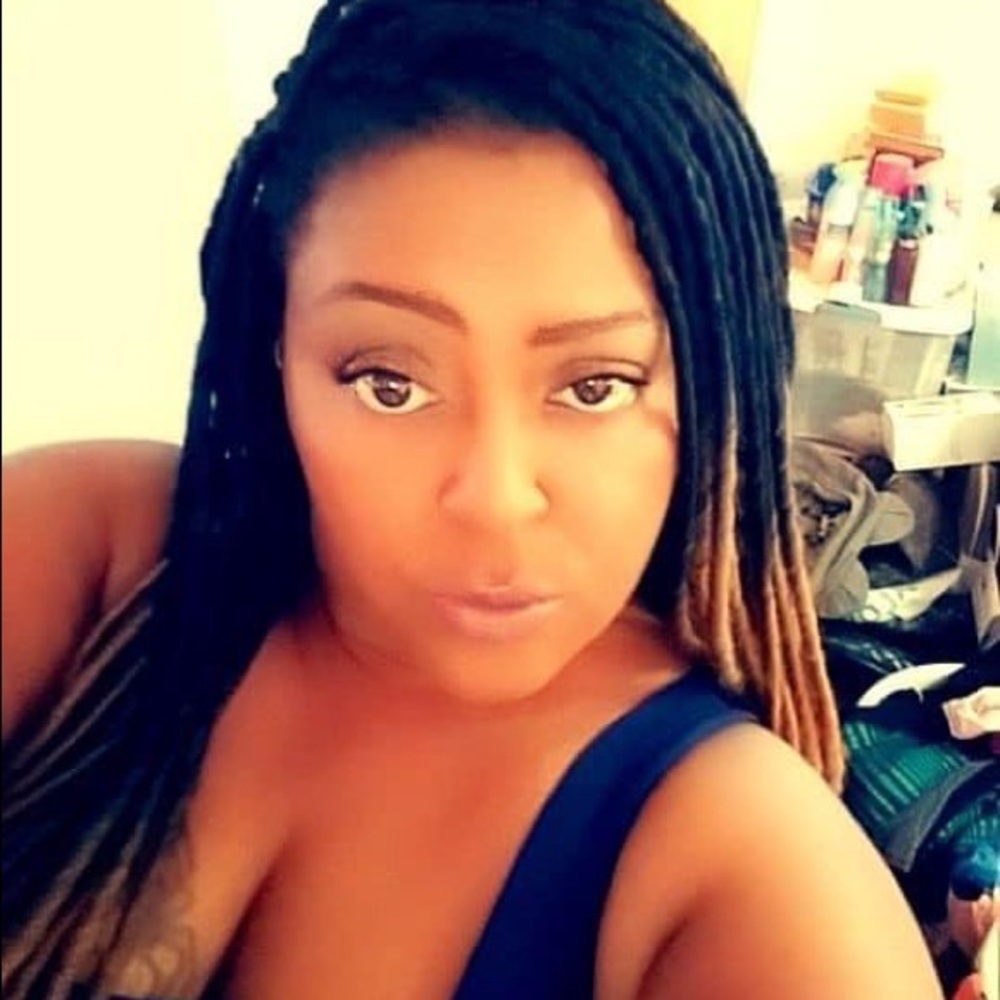Meet your Posher, Lakisha
